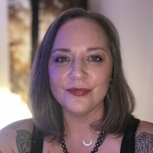Meet your Posher, Brooke